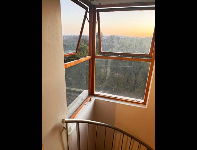 2 BEDROOM APARTMENT RENTED IN NORTHGATE